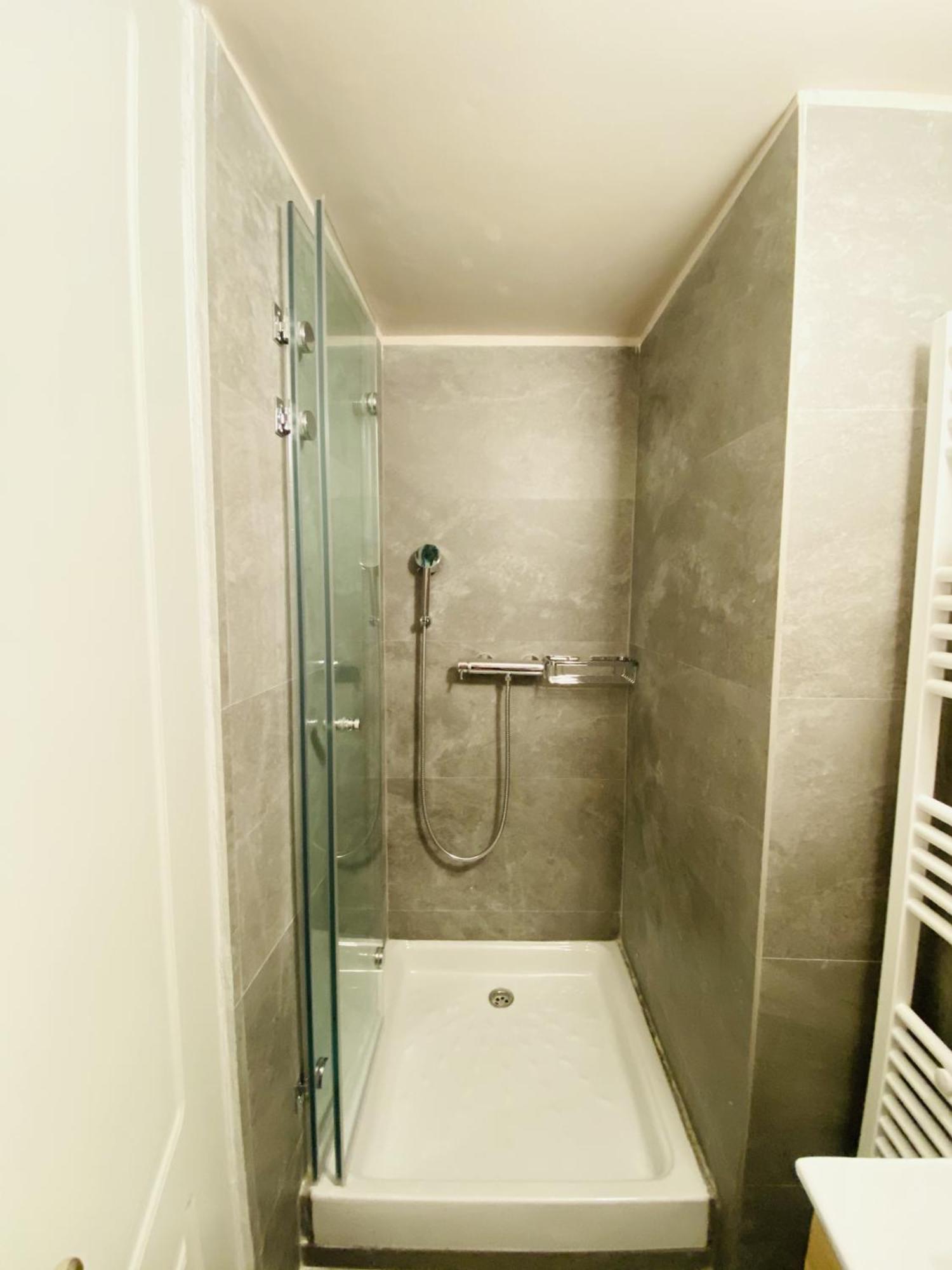 Central Syntagma Square Studio In Athens - Shell Ngoại thất bức ảnh